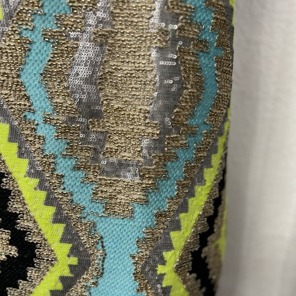 Dress - Picture 4 of 4